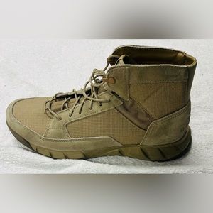 Urban Explorer Mid Cut Size 11.5 Rye Color